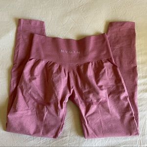 NVGTN Pastel Pink Contour Seamless Leggings